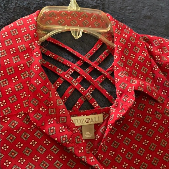Unique top with cut-out design on the upper back —so cute! - Picture 6 of 13